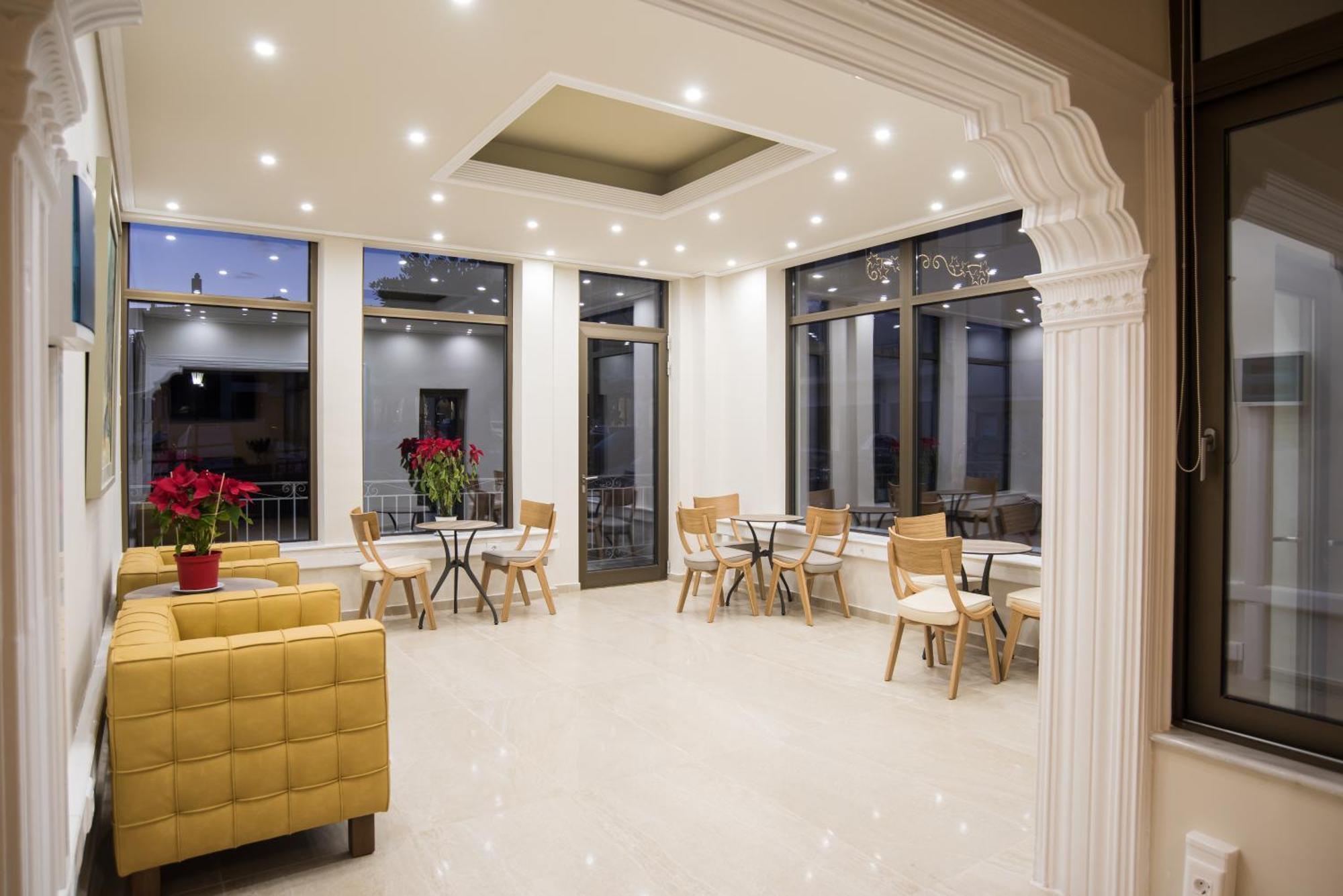 V Hotel Дельфы Экстерьер фото